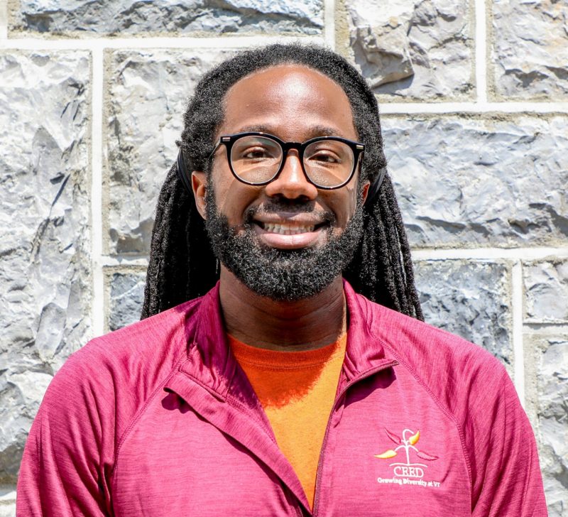 Headshot of Walter Lee