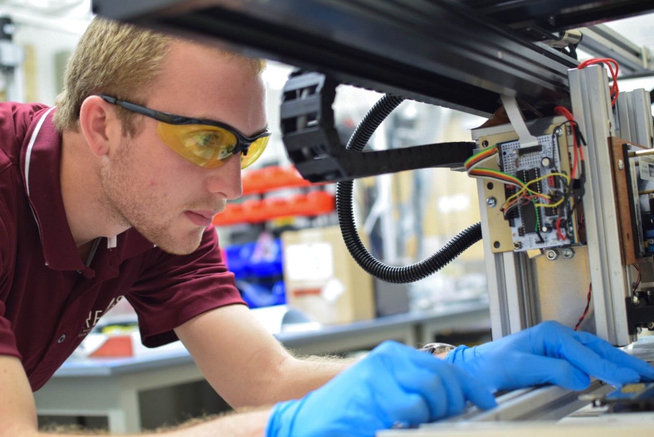 Researchers expand breakthroughs in 3D printing Kapton, the “ultimate”  polymer | Engineering | Virginia Tech