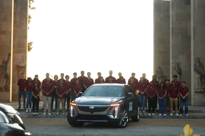 HEVT group photo by The Pylons.